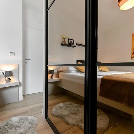 Penthouse Z Point Apartment