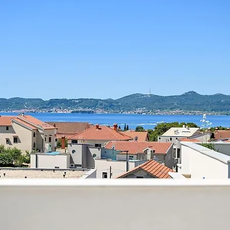 Penthouse Z Point Apartment