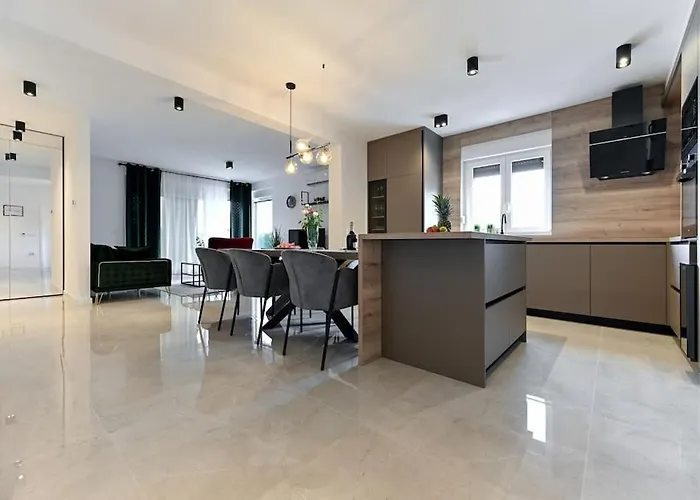 Penthouse Z Point