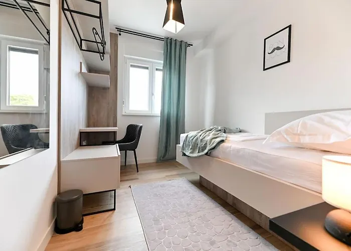 Penthouse Z Point *